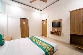 Treebo Winter Town Venna Lake