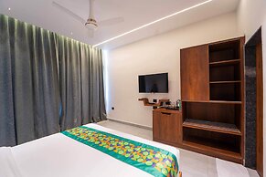 Treebo Winter Town Venna Lake