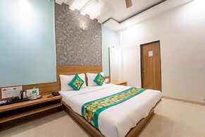 Treebo Winter Town Venna Lake