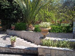 Contrada Macchia B&B