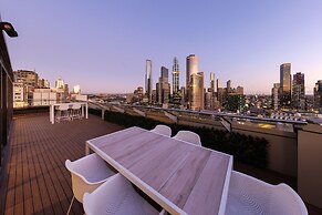 Flinders Luxury Penthouse