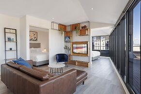 Flinders Luxury Penthouse