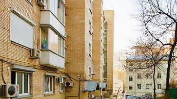 LUXKV Apartment on Smolenskaya