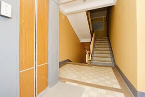 LUXKV Apartment on Smolenskaya