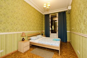 LUXKV Apartment on Kudrinskaya Ploschad