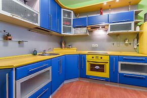 Hello Apartment on Kolomyazhskiy 26