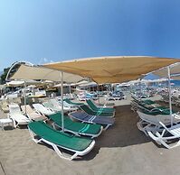 Kaftans Hotel by RRH&R