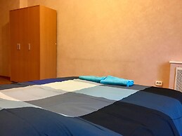 LUXKV Apartment on Kievskaya