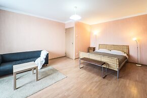 Hello Apartment on Kolomyazhskiy 36