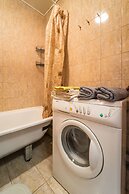 Hello Apartment on Kolomyazhskiy 36