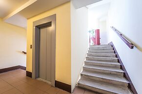 Hello Apartment on Kolomyazhskiy 36