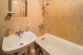 Hello Apartment on Kolomyazhskiy 36