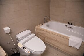 Beijing Broadcasting Tower Hotel