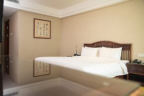 Beijing Broadcasting Tower Hotel