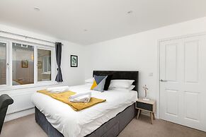 Hertford Serviced Apartments by Paymán Club