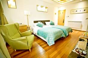 Westlake Longshang Boutique Hotel