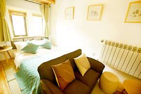 Westlake Longshang Boutique Hotel