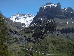 Auberge Du Pont De L'Alp