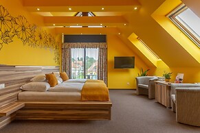 Hotel Mayer Alsoörs