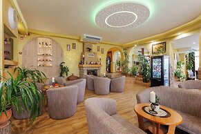 Hotel Mayer Alsoörs