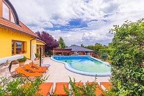 Hotel Mayer Alsoörs