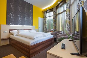 Hotel Mayer Alsoörs