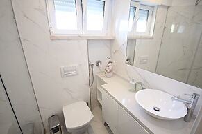 Akicity Marques Star III