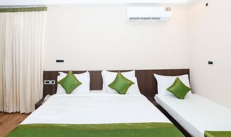 Treebo Durga Boji Grand, Gonikoppal Town