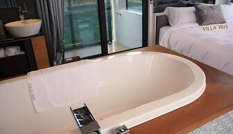 Villa Iris