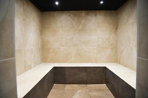 Flora hotel apartments