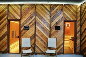 Flora hotel apartments