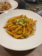 Flora hotel apartments