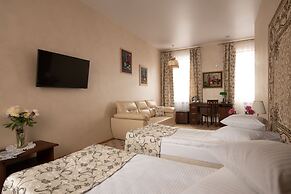 Sovetskaya Themed Hotel