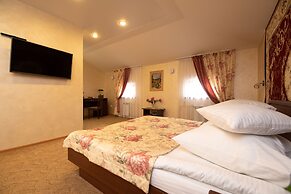 Sovetskaya Themed Hotel