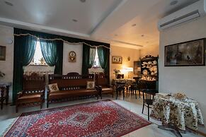 Sovetskaya Themed Hotel