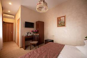 Sovetskaya Themed Hotel