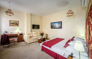 Sovetskaya Themed Hotel