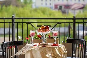 Sovetskaya Themed Hotel