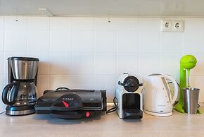 Super Paradise Apartments