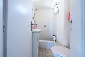 Super Paradise Apartments