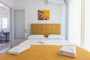 Super Paradise Apartments