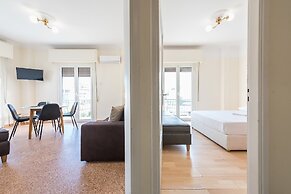 Super Paradise Apartments