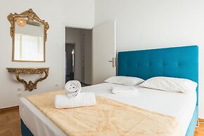 Super Paradise Apartments