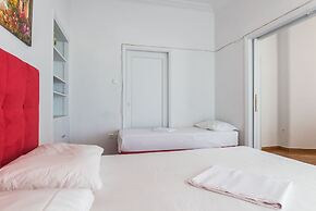 Super Paradise Apartments