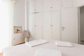 Super Paradise Apartments