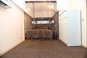 Kvart Boutique Smolenskaya