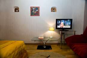 Kvart Boutique Smolenskaya