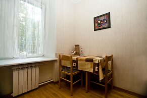 Kvart Boutique Smolenskaya