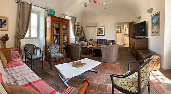 Mas Escombelle Chambre d'Hôte