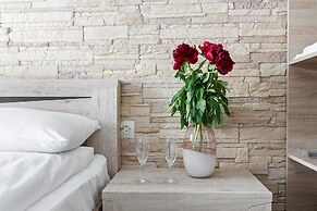 Nomera na Nevskom 111